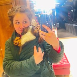 Iasmina - pet sitter pisici câini Oradea