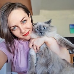 Ioana - pet sitter pisici Florești