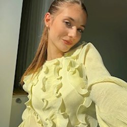 Andreea - pet sitter cats dogs București