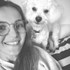 Adriana + stapan de animal de companie care a apelat la un pet sitter in loc de pensiune canina sau pet hotel