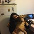 Andreea + stapan de animal de companie care a apelat la un pet sitter in loc de pensiune canina sau pet hotel